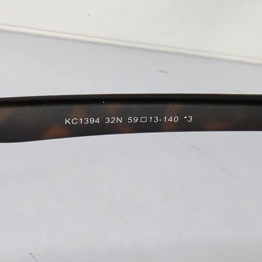 NEW Kenneth Cole Reaction Aviator Sunglasses